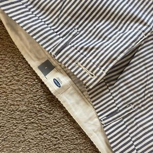 Old Navy stripped shorts